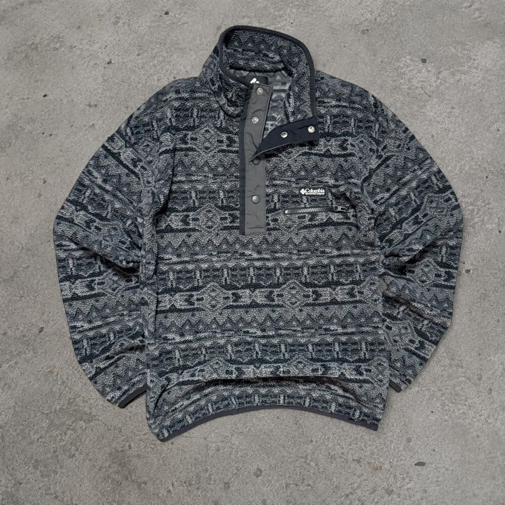 Columbia Men's Helvetia Half Snap Fleece in Black 80’s Stripe Black Mens Size Sm
